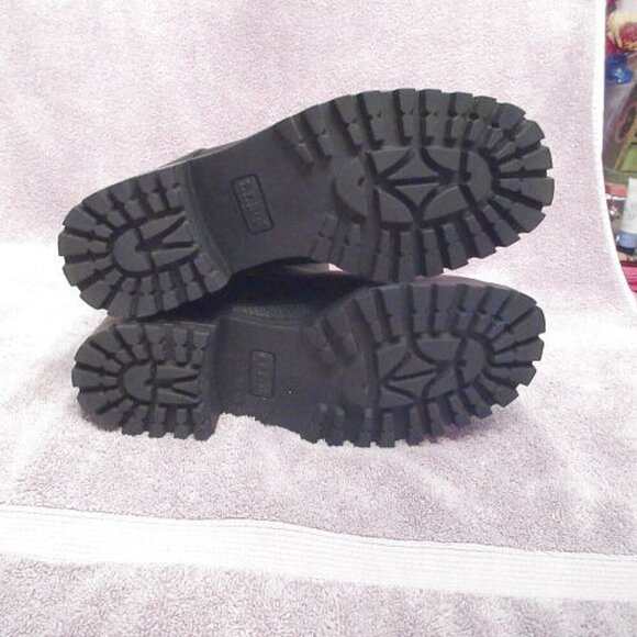 L.L. Bean Women’s Tall Leather Waterproof Boots Size 8 Wool Lined Insulated Lug - Picture 11 of 12